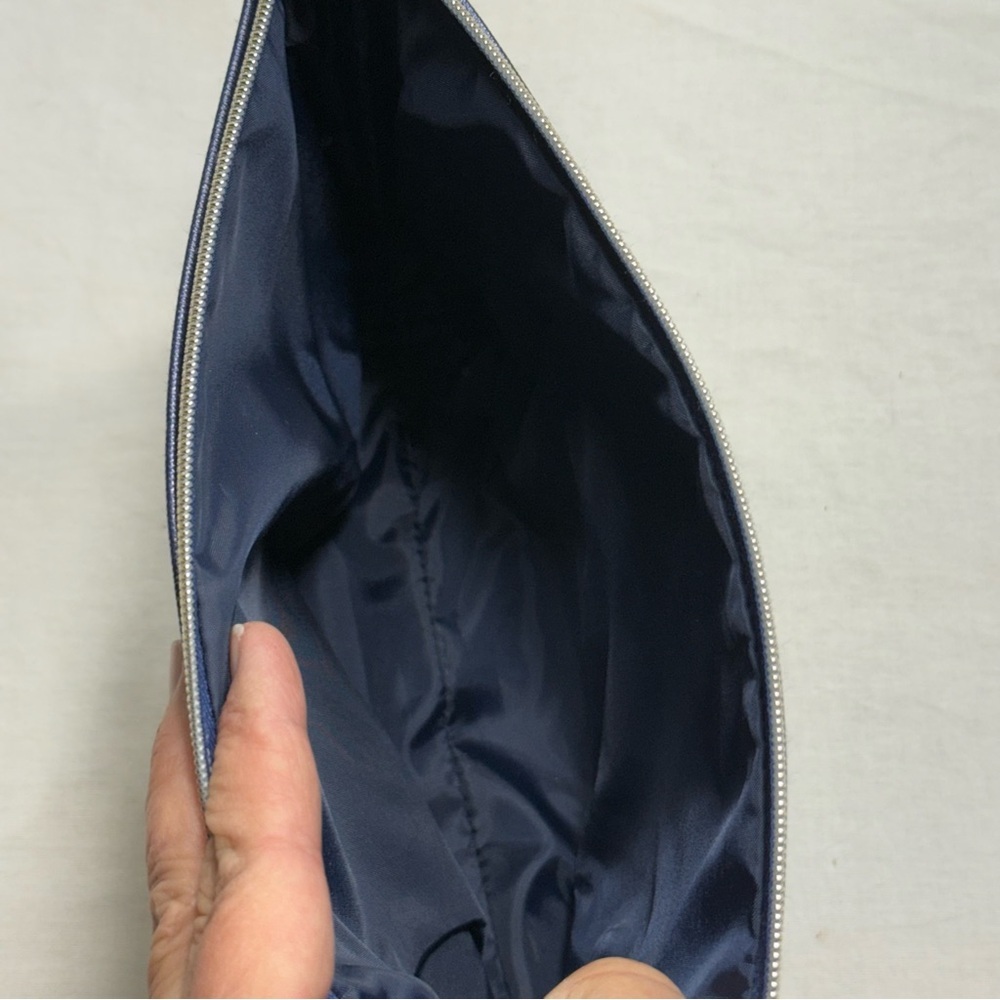 Image Skincare Navy Cosmetic Bag - Picture 5 of 7